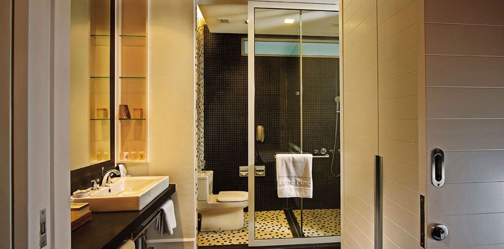 Lone Pine Grand Deluxe Suite