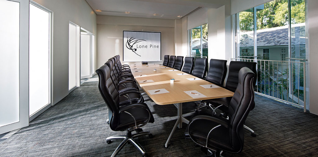 Lone Pine : Meetings